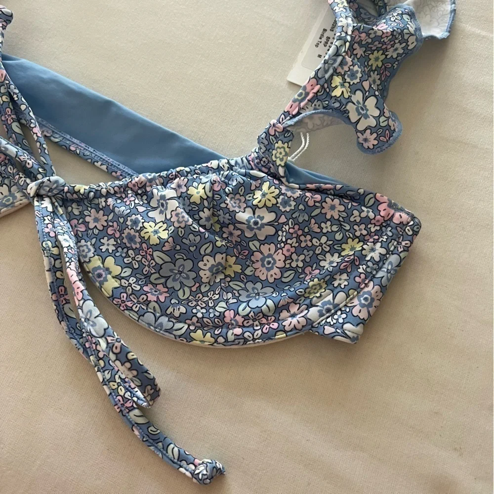 Frankie's Bikinis Birdie Top in Springtime